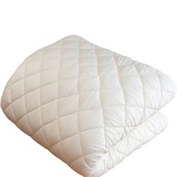 FULI Japanese Futon Mattress, 100% Cotton, Foldable & Portable Floor Lounger Bed, Roll Up Sleeping Pad, Shikibuton, Made in Japan (White, King)