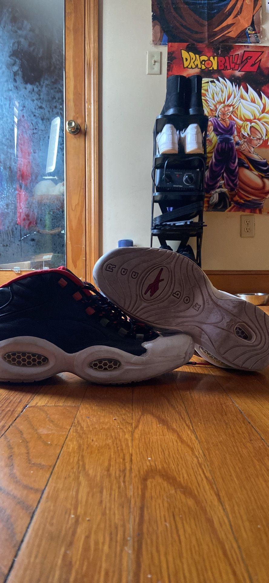 * USED NO BOX * Reebok Questions ‘ Harden ‘
