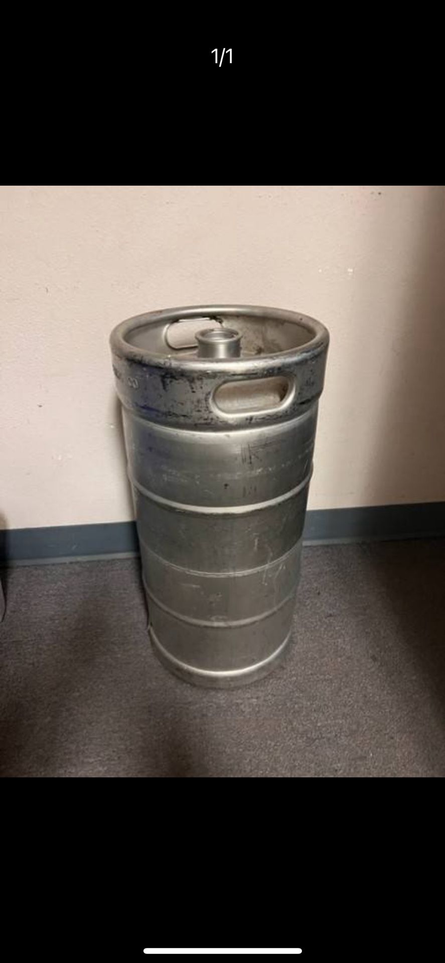 Beer Keg. 29.3 Liters. 7.7 Gallons.