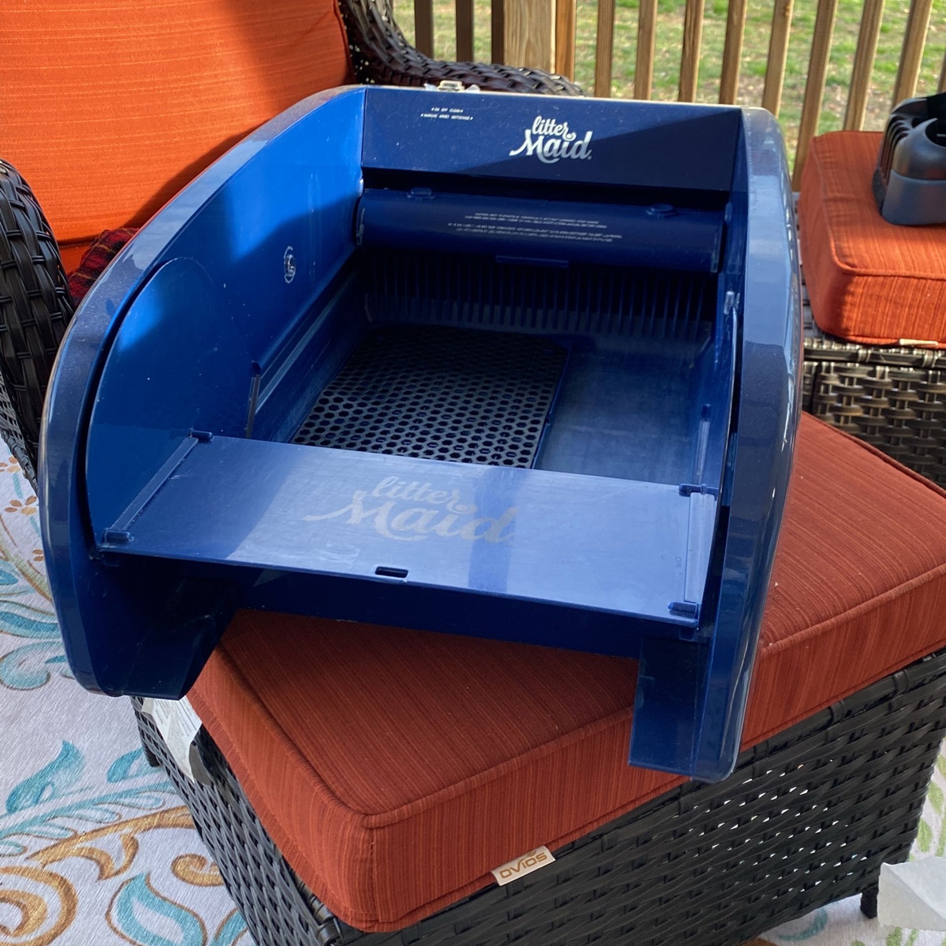 Litter Maid Smart Cat Box