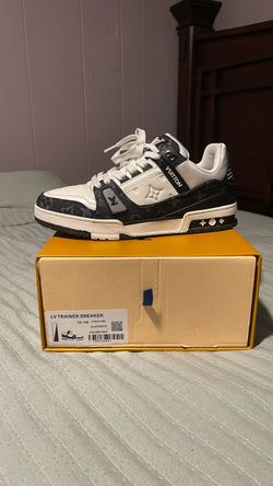 Louis Vuitton LV Trainer Sneaker Black/White Size 10
