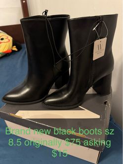 Women’s black boots