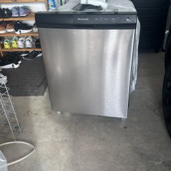 Dishwasher Frigidaire 