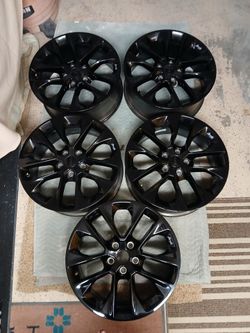 Set of 5 Jeep Wrangler 20 inch Rims