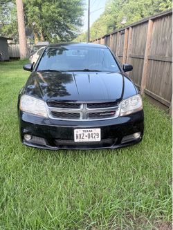 2013 dodge avenger good condition $3000 cash