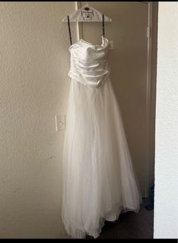 David’s Bridal, The Edit by DB Studio Women's Strapless Satin Sz 12, Tulle