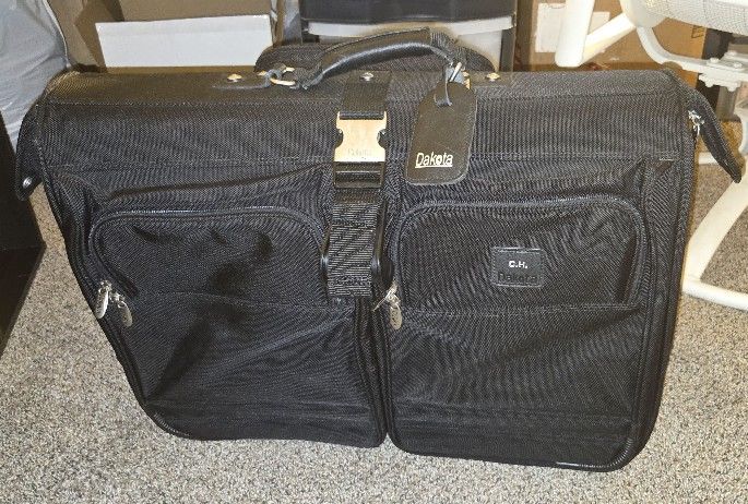 Dakota By Tumi Black Ballistic Nylon Garment Luggage