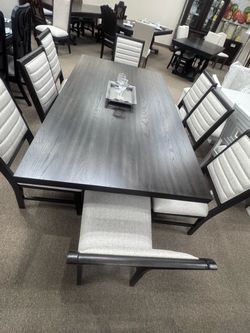 Furniture & Mattress Discounters