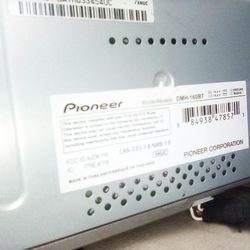 Pioneer Multi-Media Head Unit 