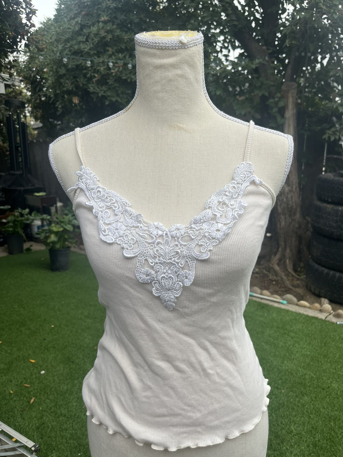 lace tank top