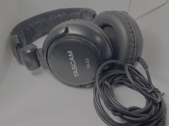 Tascam TH-03 Headphones