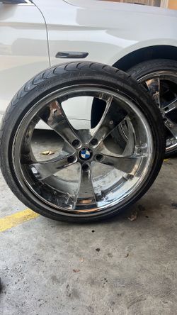 BMW rim and tire size 19