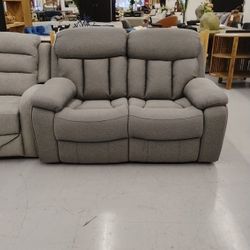 Loveseat 