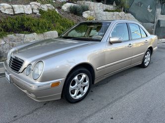 2001 Mercedez Benz E320 4 Matic