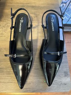 Kitten heels