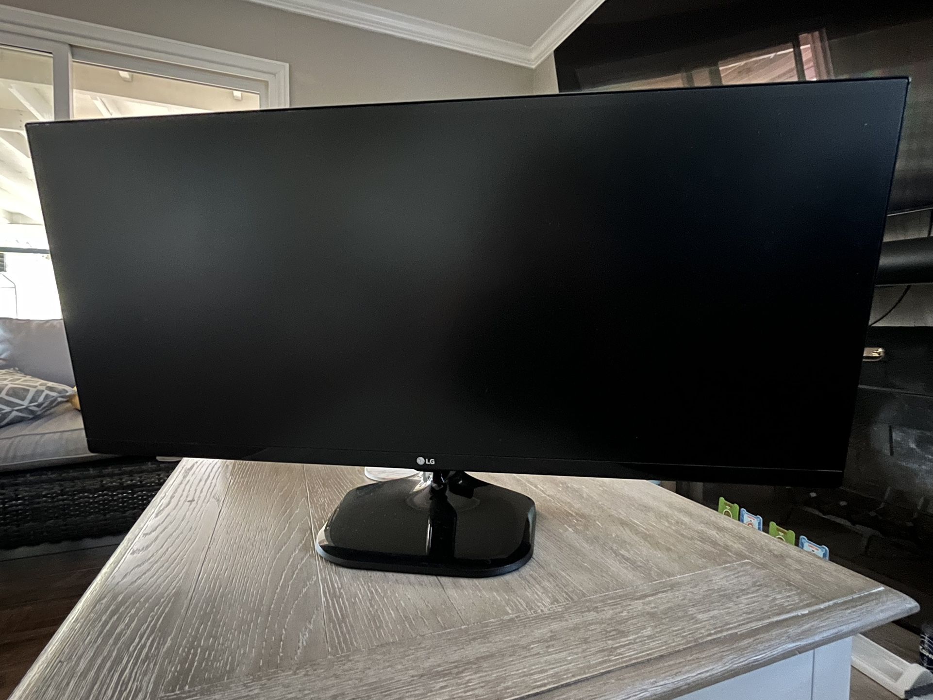 LG 34” Ultrawide FHD IPS lED Monitor