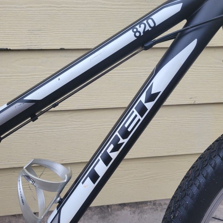 Trek 820, 26in MTB Small Frame 13in/33cm 
