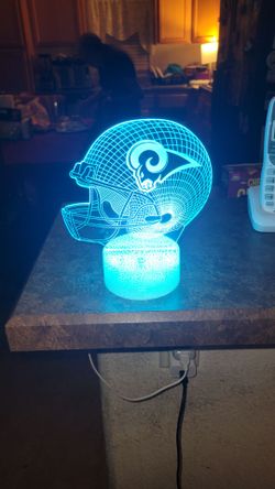 Rams Mini 3D Lamp Illusion changes colors