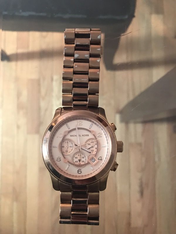 Michael kors rose gold watch