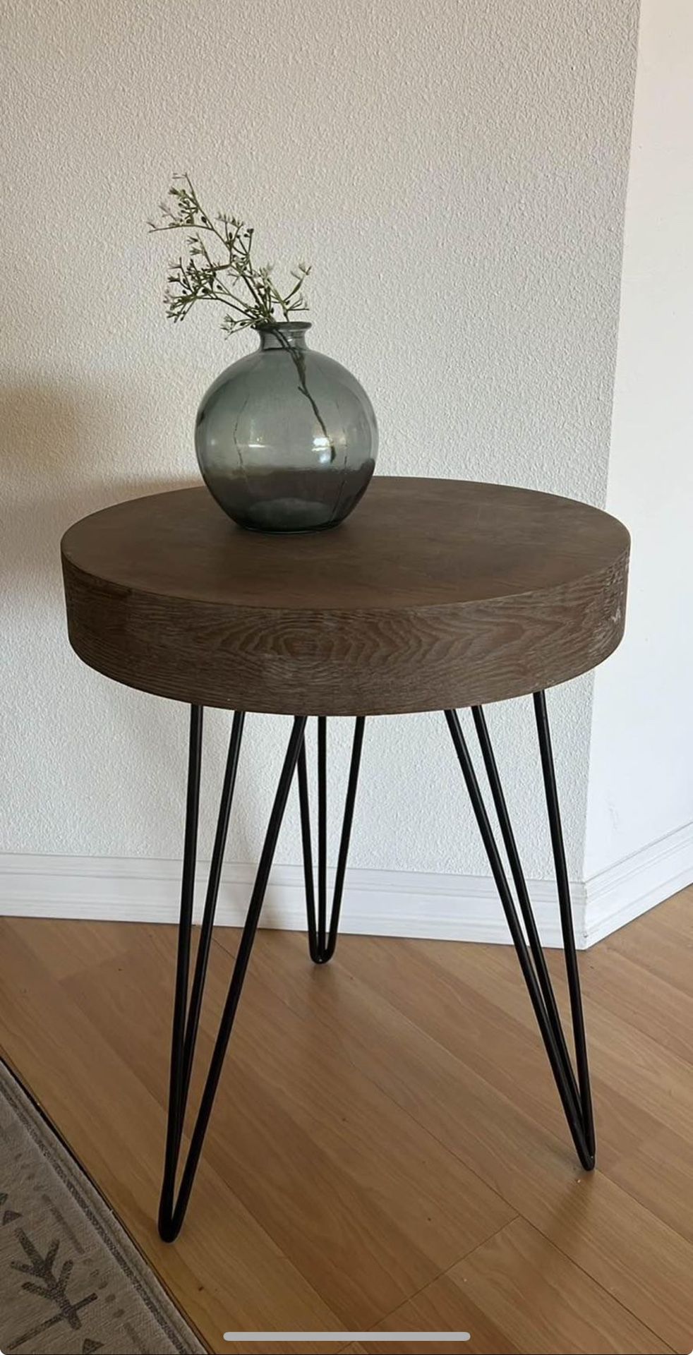 End table 