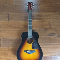 Yamaha JR2  3/4 Acoustic Guitar + Guitar Stand