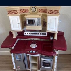 Play Kitchen 