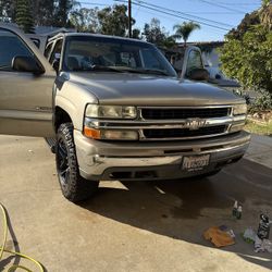 2000 Chevy Suburban 