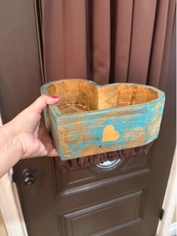 Wood Heart Crate