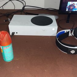 Xbox Series S , With Game Pass As Well As 30 Plus More Games. 