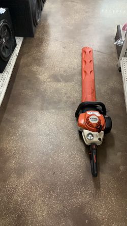 Stihl HS 82R HEDGE TRIMMER