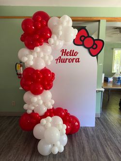 Hello kitty balloon arch 🎀❤️🤍