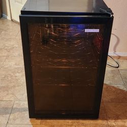 Wine Fridge Vassani Good Condition