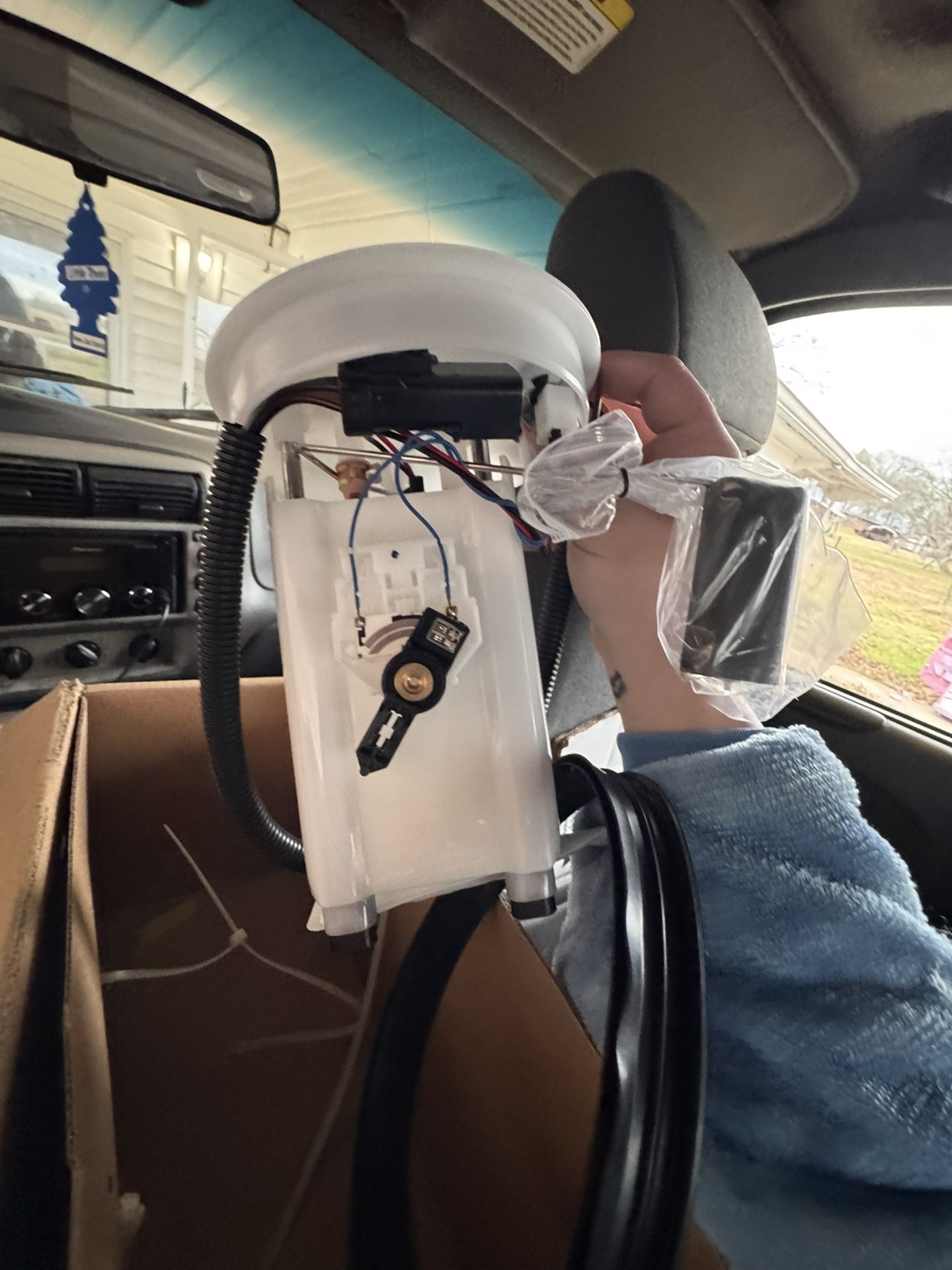 Fuel Pump Module Assembly Dodge 11-15