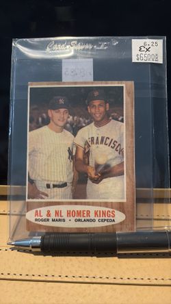 Roger Maris and Orlando Cepeda