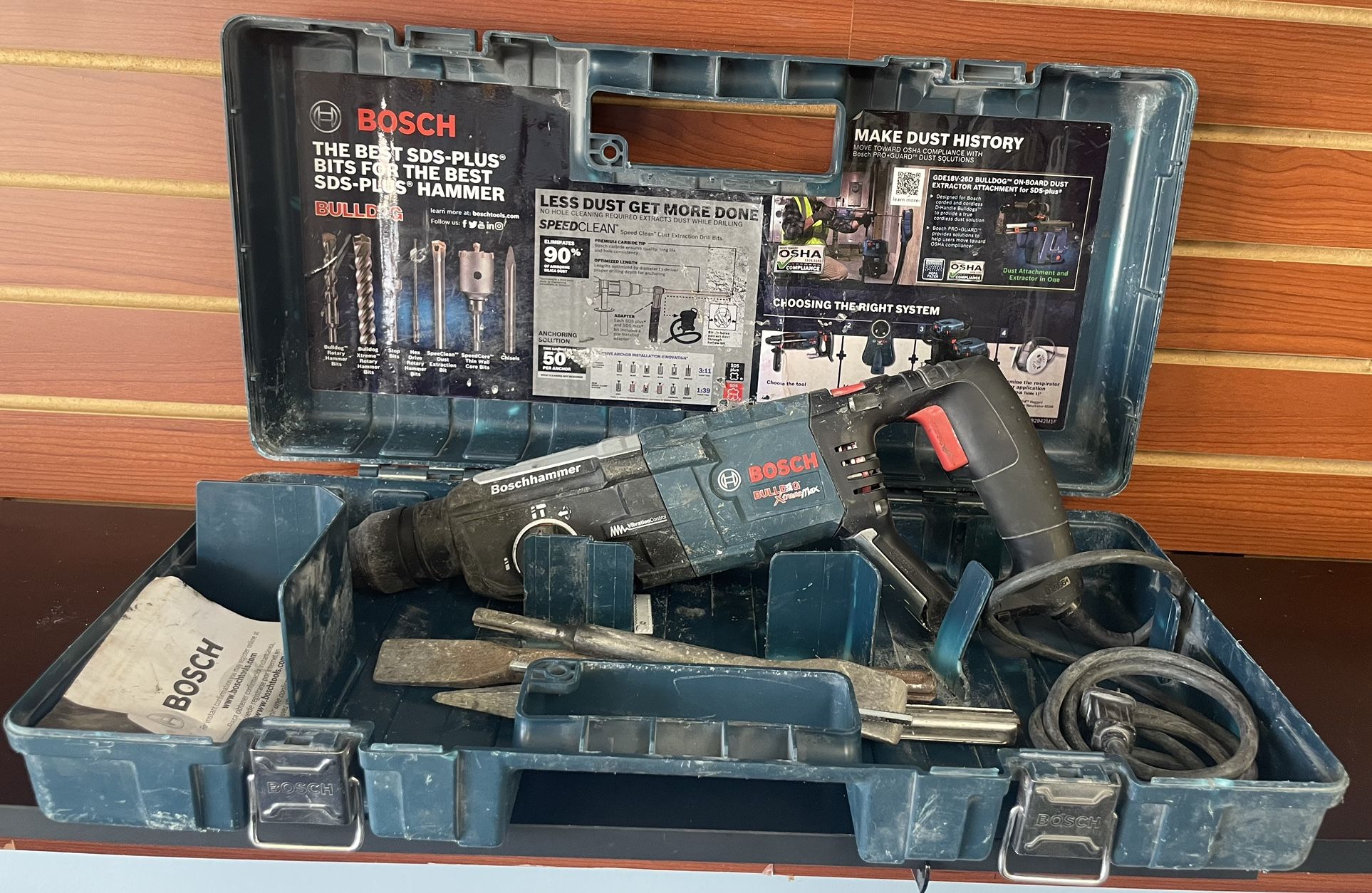 Bosch GBH2-28L Bulldog Xtreme Max 1-1/8” SDS-Plus Rotary Hammer W/Bits in Hard Case