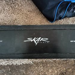 Skar Audio 2800 Watts 2000 Watts RMS 