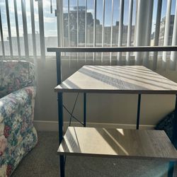 Tier Shelf Table – $20