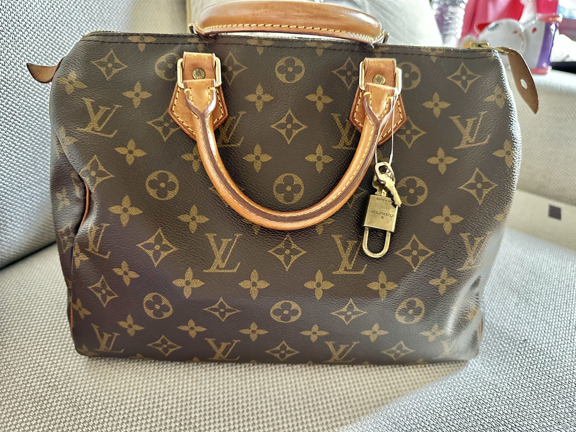 LV Speedy 30 Authentic 