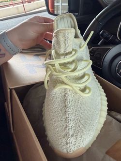 Yeezy brand new size 6! BUTTER
