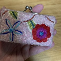 Pink Floral Beaded Coin Purse with Silk Embroidered Flowers 