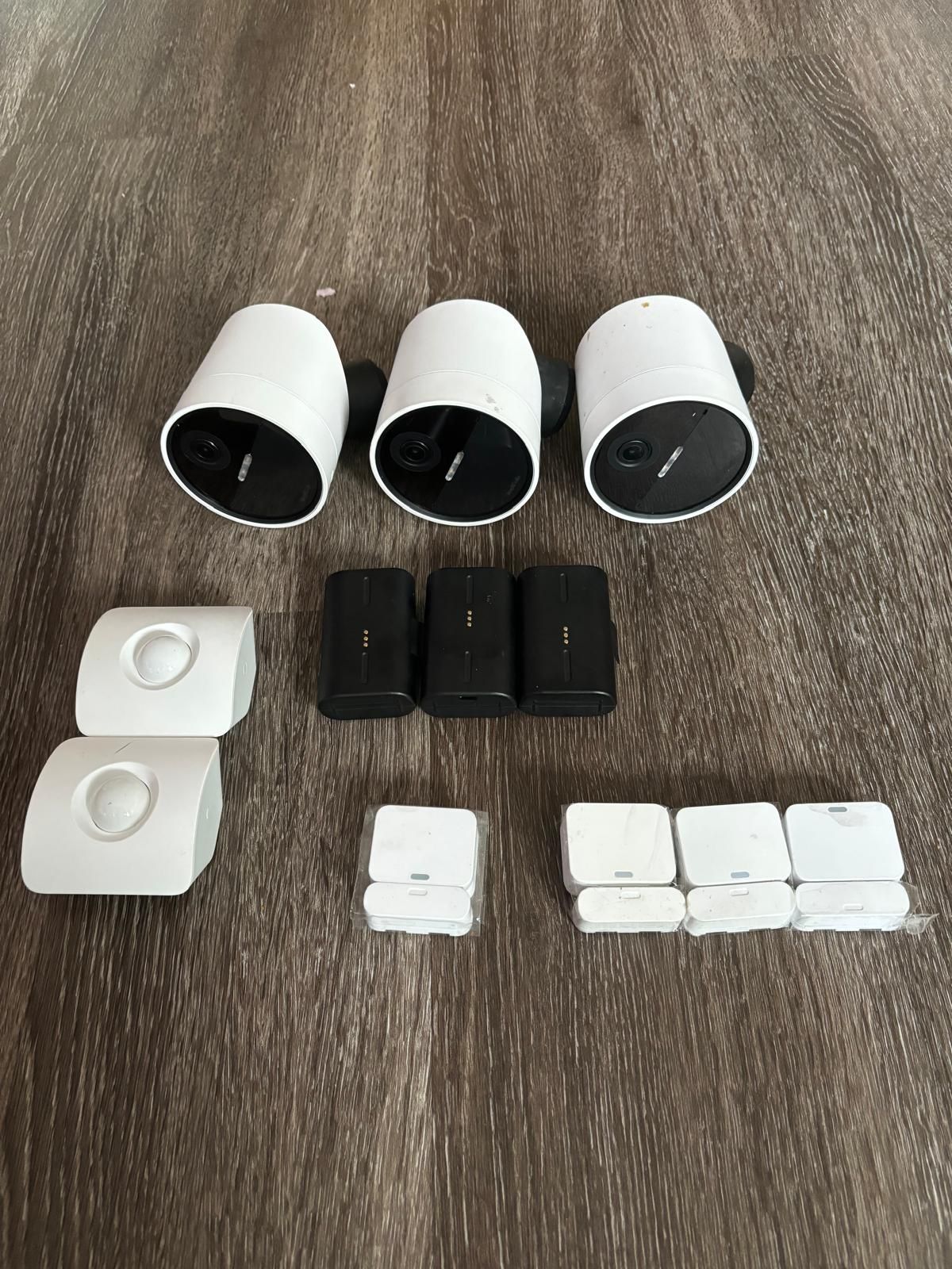 SimpliSafe Cameras, Door, Entry and Motion Sensors