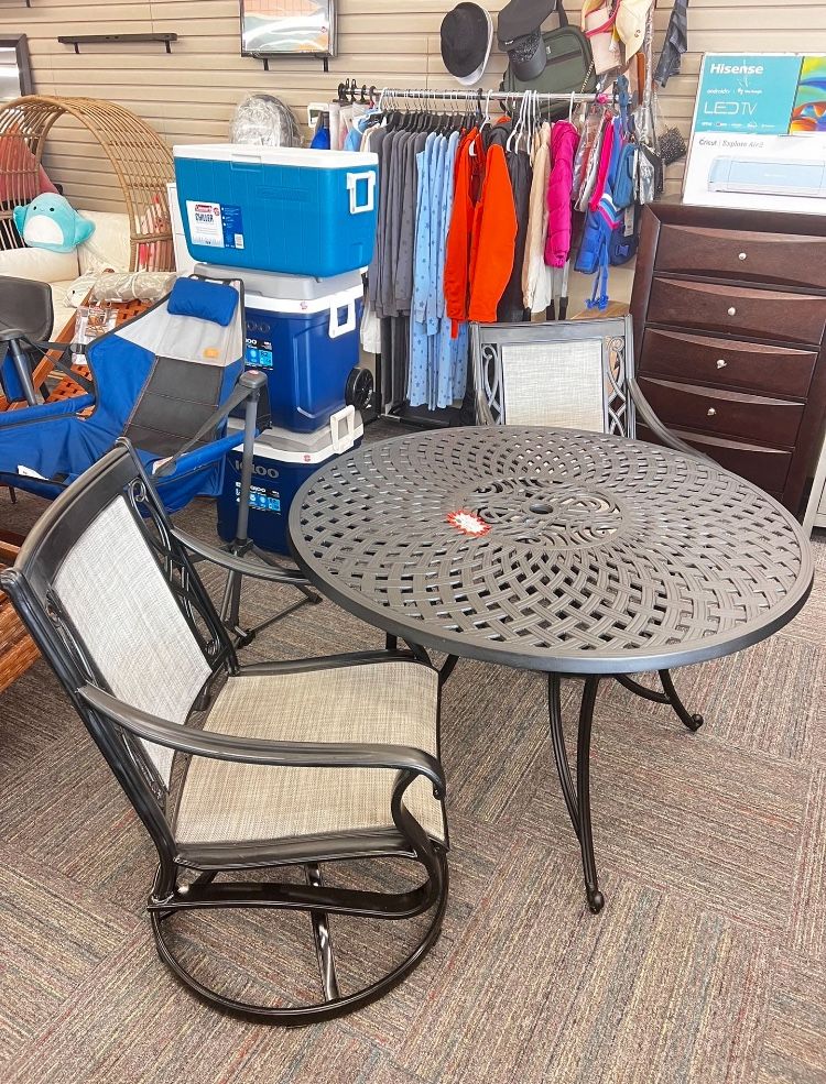 Patio Outdoor Set of 3, 2 Cast Aluminum Swivel Dining Chairs, Cast Aluminum Dining Table, New for All Weather, New