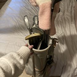 Women’s Golf Bag And Clubs