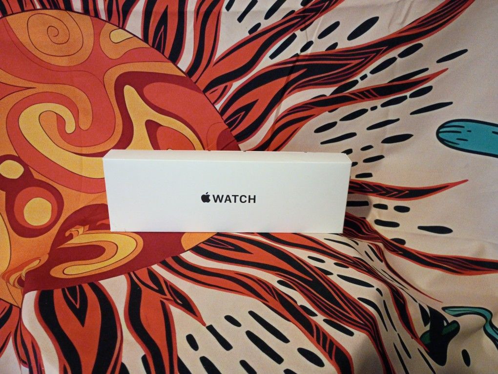 ⌚ Apple Watch SE (2nd Gen) — 40mm Starlight | GPS ⌚
