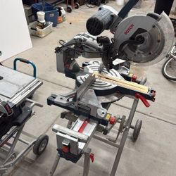  Bosch GCM12SD Double Bevel Compound Miter Saw