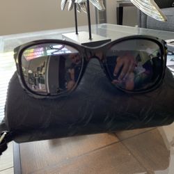 NEW!!! OAKLEYS SUNGLASSES ..... $80