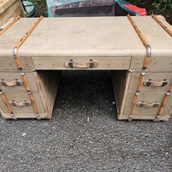 Tom Richard's Antique Travel Trink Desk ( Timoty Oulton / Restoration Hardware