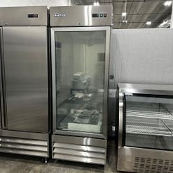 
Upright Freezer