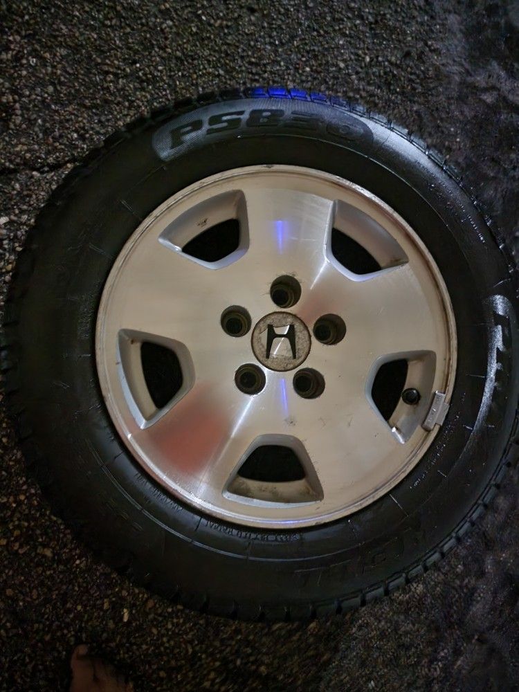 USED RIMS AND TIRES