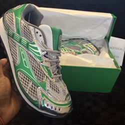 Bottega Sneakers 